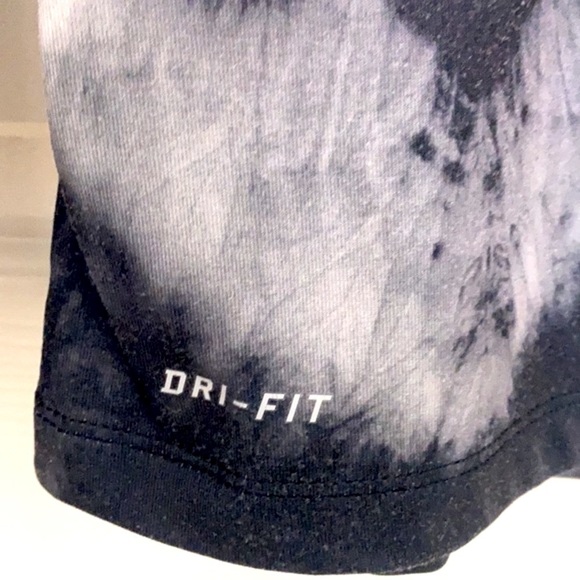 Women’s Nike Pro Combat Dri-Fit Long Sleeve Fitted Polyester & Spandex Top Sz M - Picture 3 of 7